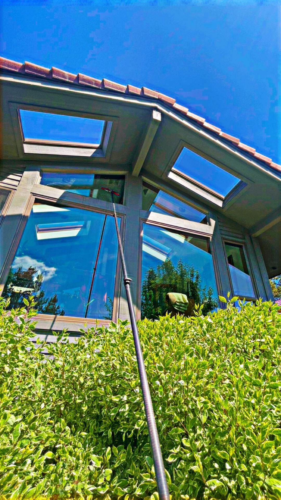 Two-Story Pros window cleaning